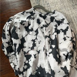 Urban outfitters tie dye sweatshirt